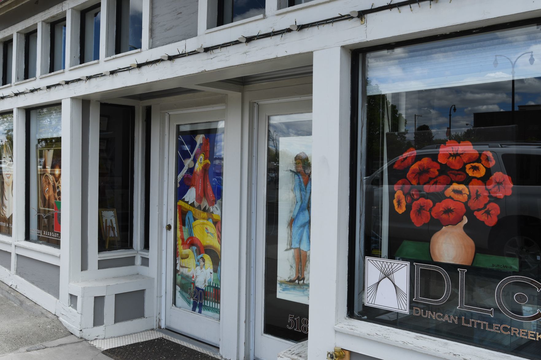 DLC Gallery and Bar